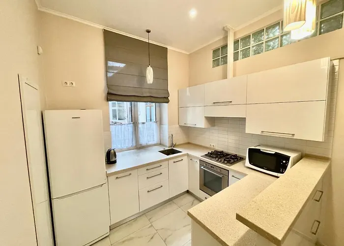 Apartment On Sholom Aleikhema Lviv