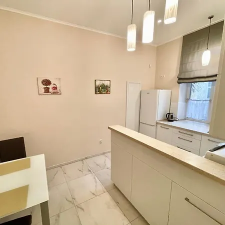 On Sholom Aleikhema Apartamento Lviv